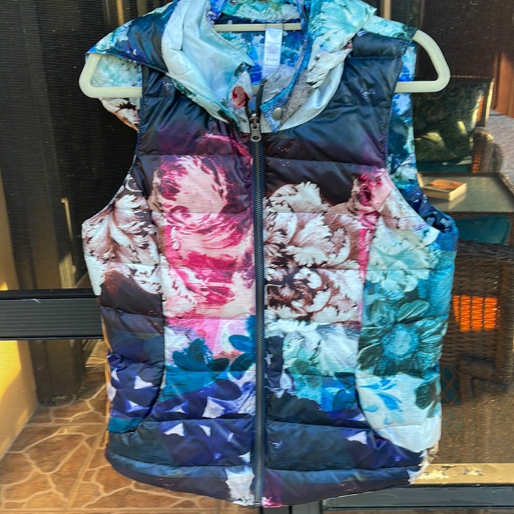 Pure & good Anthropologie reversible down Aqualflora puffer vest